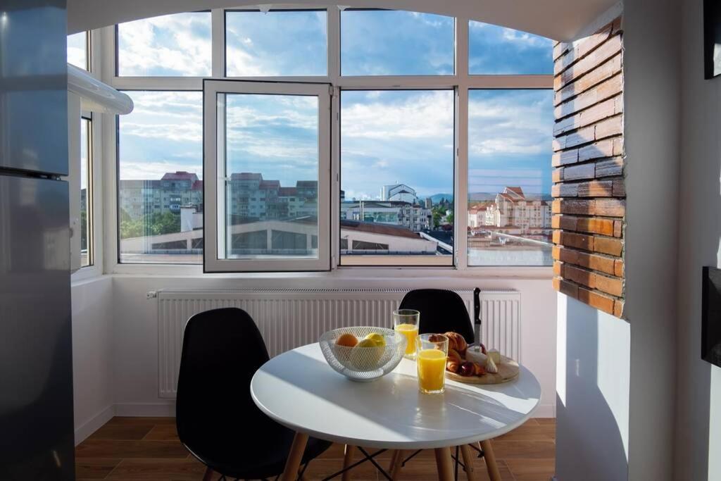 Studio With A View In City Center Targoviste Ngoại thất bức ảnh