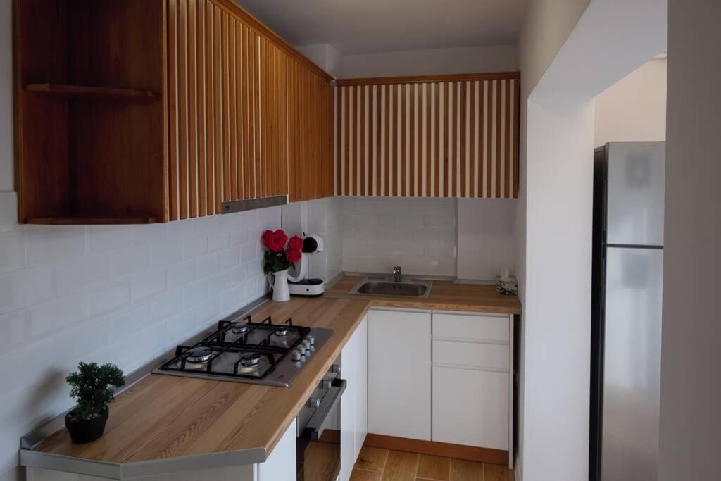 Studio With A View In City Center Targoviste Ngoại thất bức ảnh