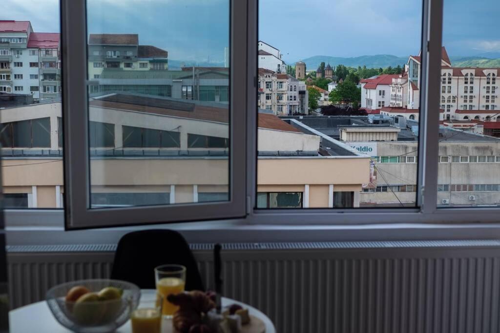 Studio With A View In City Center Targoviste Ngoại thất bức ảnh
